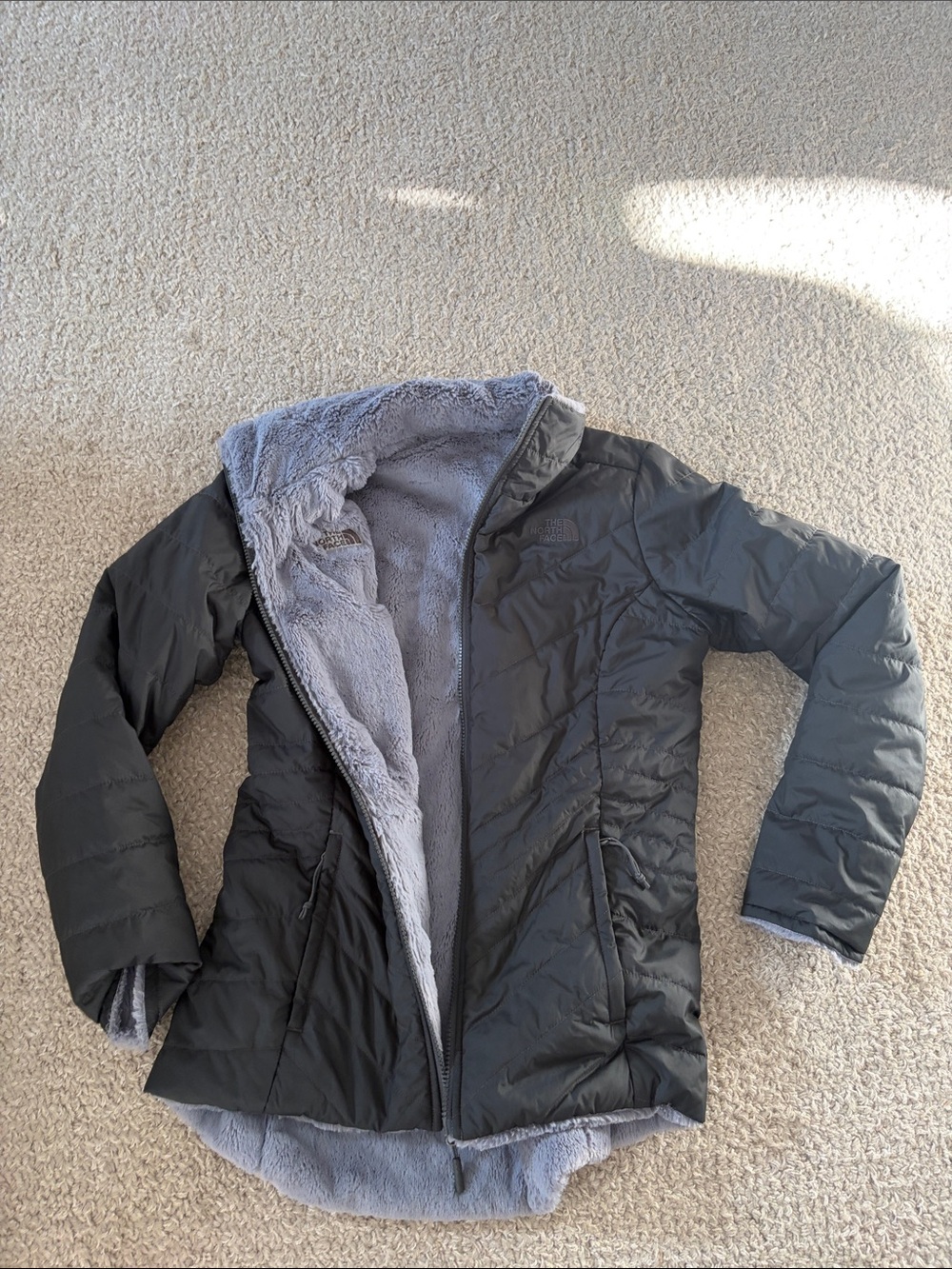 The North Face Women's Charcoal Quilted Puffer Jacket-reversible Sz S